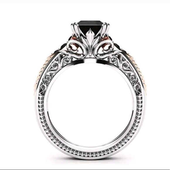 WOMENS 925 SILVER  BLACK SAPPHIRE RING - Picture 5 of 5